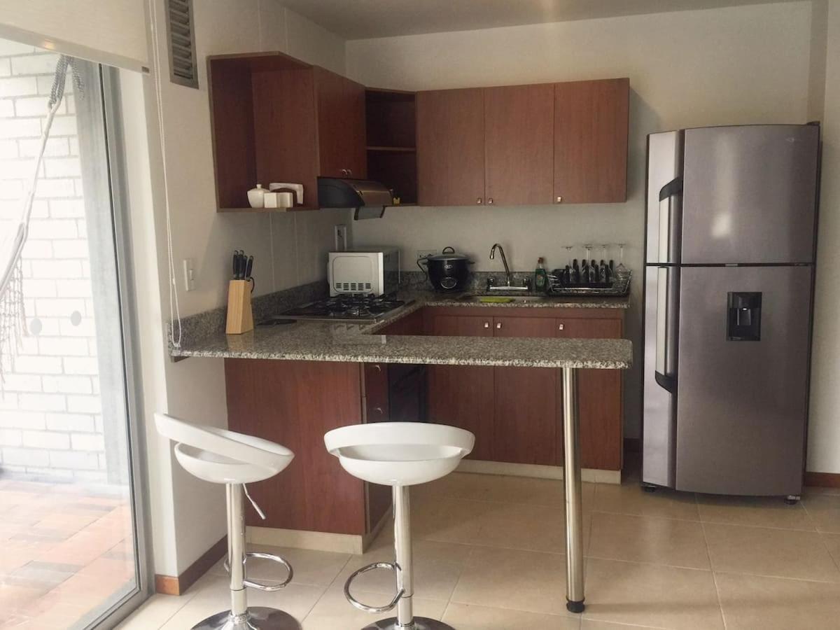 Moderno apartamento Poblado 10 min del Lleras y Provenza Medellín Exterior foto